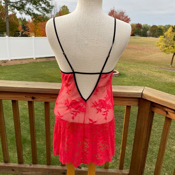 Victoria's Secret Very Sexy Red Lace Babydoll Lingerie L Strappy Romantic Floral - Picture 2 of 13